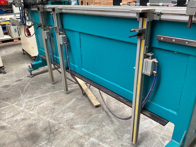 2000 select machinebouw b.v. 35500 beslagfreesmachine - afbeelding 10 van  14