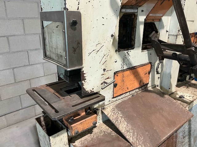 2000 sunrise iw-55d pons- en knipmachine - afbeelding 8 van  19