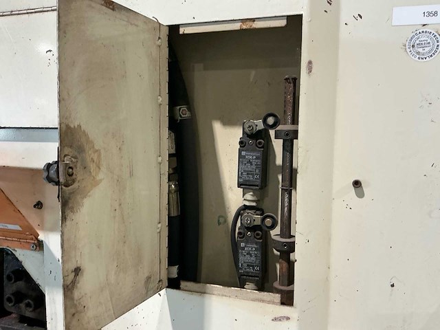 2000 sunrise iw-55d pons- en knipmachine - afbeelding 11 van  19