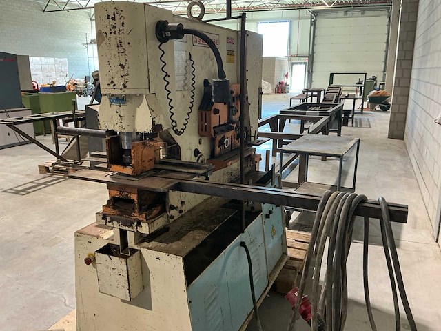 2000 sunrise iw-55d pons- en knipmachine - afbeelding 16 van  19
