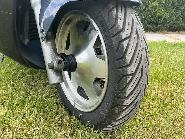 2000 suzuki scooter an 400 burgman motorfiets - afbeelding 2 van  19