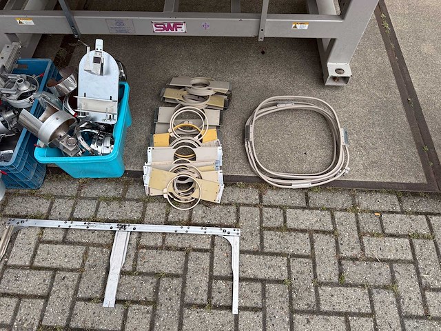 2000 swf a-uk1202-45 borduurmachine - afbeelding 9 van  11