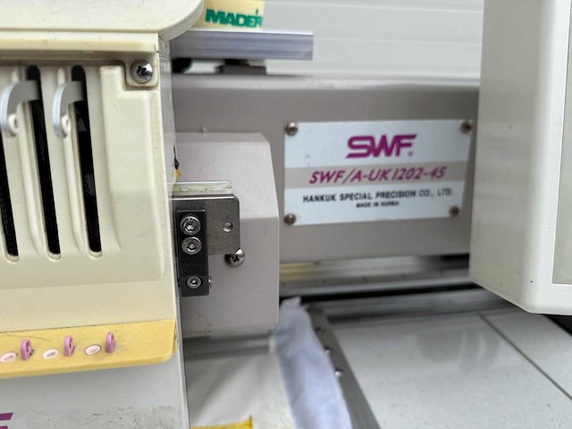 2000 swf a-uk1202-45 borduurmachine - afbeelding 11 van  11