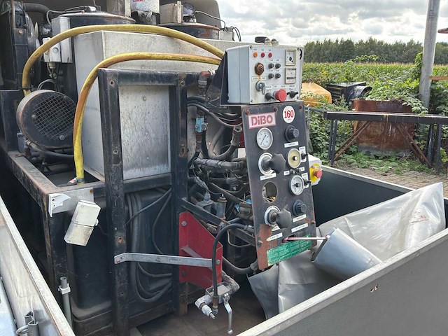 2000 top dekselwagen stoomreiniger in aanhangwagen - afbeelding 3 van  8