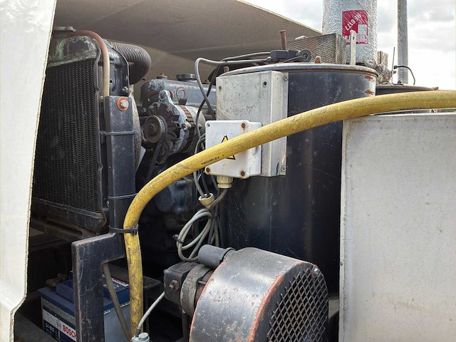 2000 top dekselwagen stoomreiniger in aanhangwagen - afbeelding 4 van  8