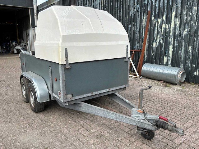 2000 top dekselwagen stoomreiniger in aanhangwagen - afbeelding 7 van  8