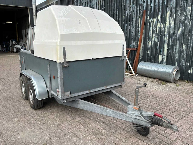 2000 top dekselwagen stoomreiniger in aanhangwagen - afbeelding 7 van  8