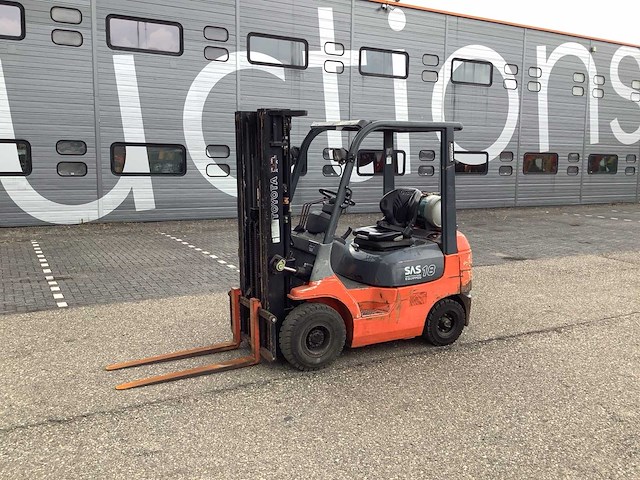 2000 toyota 42-7fgf18 lpg vorkheftruck - afbeelding 1 van  18