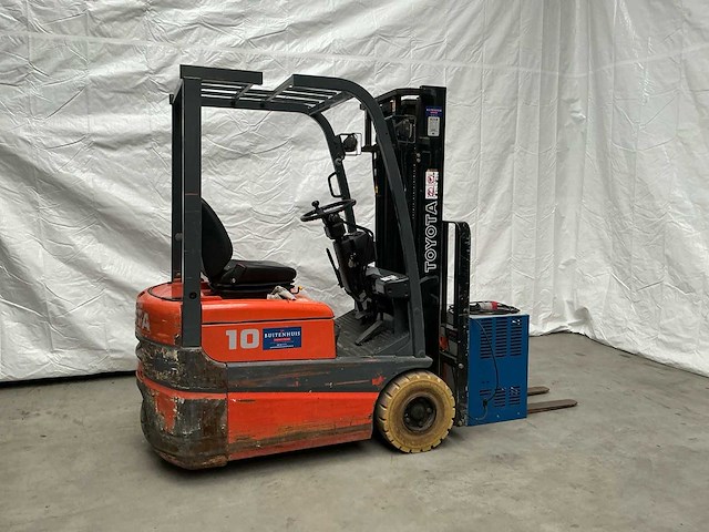 2000 toyota fbesf10 vorkheftruck - afbeelding 3 van  4