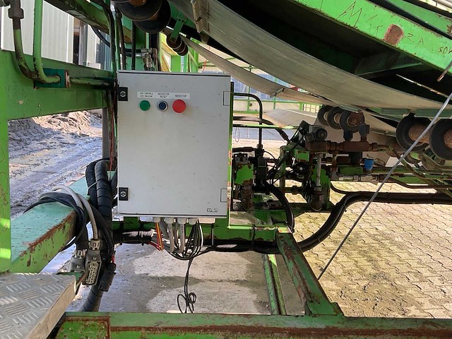 2000 tumoba sla-oogstmachine - afbeelding 22 van  42