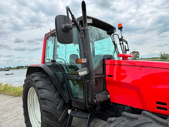 2000 valtra 6550 vierwielaangedreven landbouwtractor - afbeelding 4 van  24
