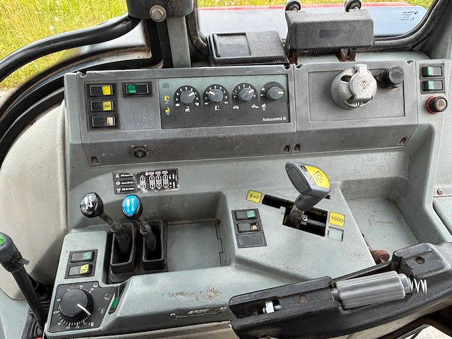 2000 valtra 6550 vierwielaangedreven landbouwtractor - afbeelding 14 van  24