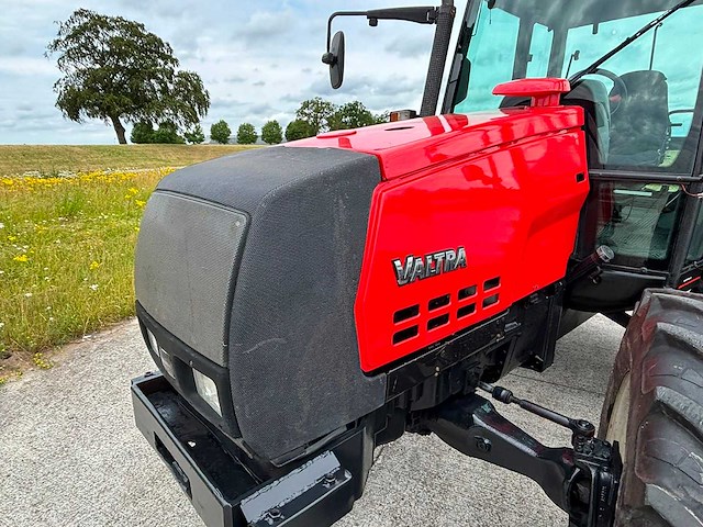 2000 valtra 6550 vierwielaangedreven landbouwtractor - afbeelding 24 van  24