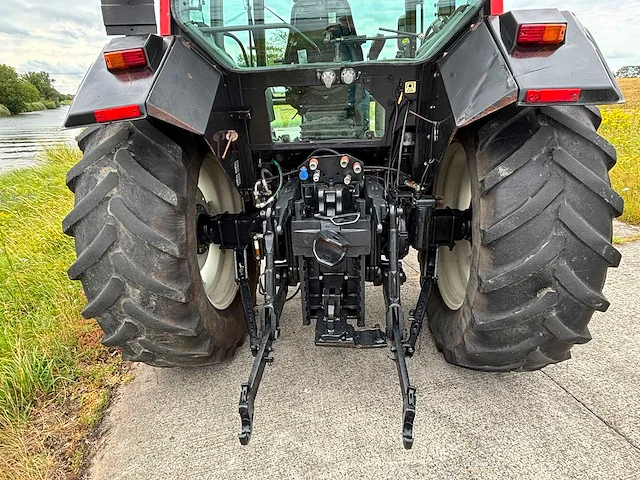 2000 valtra 6550 vierwielaangedreven landbouwtractor - afbeelding 13 van  24