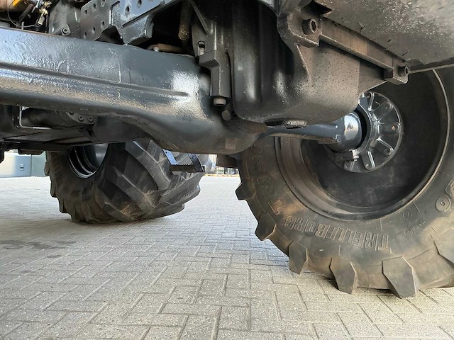 2000 valtra 8550 hi-tech vierwielaangedreven landbouwtractor - afbeelding 6 van  21