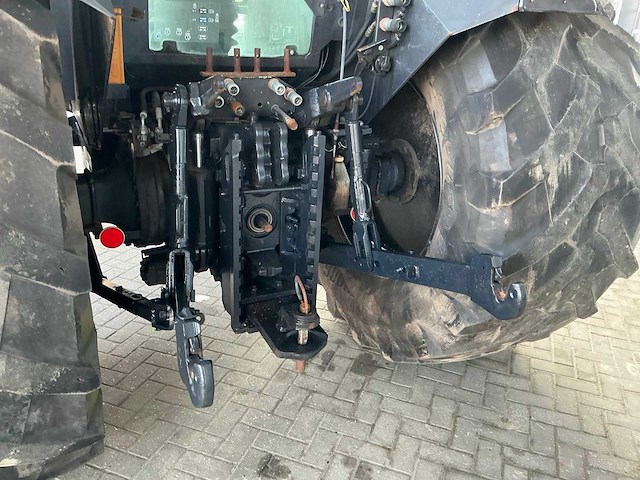 2000 valtra 8550 hi-tech vierwielaangedreven landbouwtractor - afbeelding 7 van  21