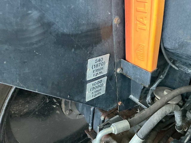 2000 valtra 8550 hi-tech vierwielaangedreven landbouwtractor - afbeelding 11 van  21