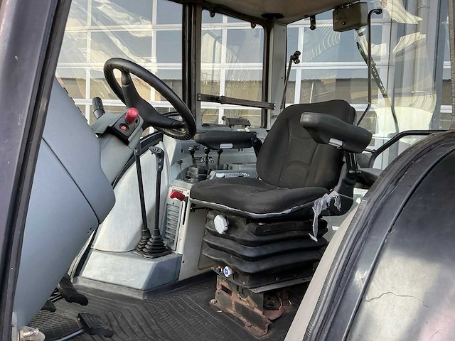 2000 valtra 8550 hi-tech vierwielaangedreven landbouwtractor - afbeelding 13 van  21