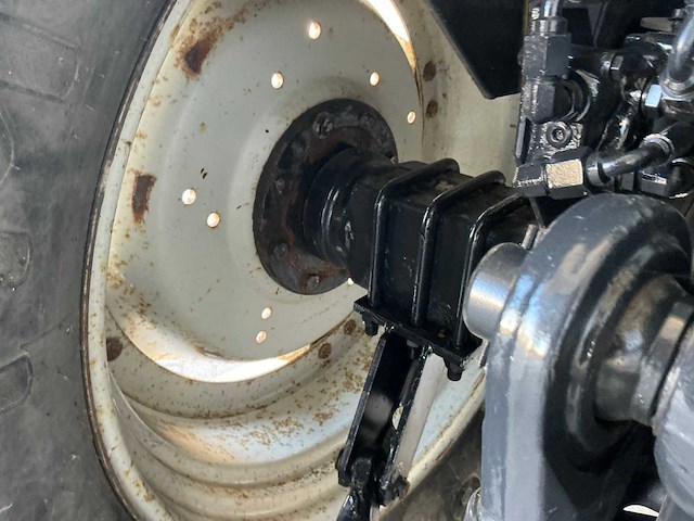 2000 valtra valmet 8350 hi-tech vierwielaangedreven landbouwtractor - afbeelding 7 van  32