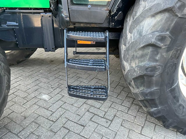 2000 valtra valmet 8350 hi-tech vierwielaangedreven landbouwtractor - afbeelding 9 van  32