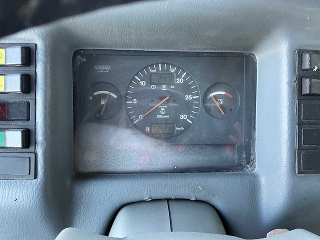 2000 valtra valmet 8350 hi-tech vierwielaangedreven landbouwtractor - afbeelding 21 van  32