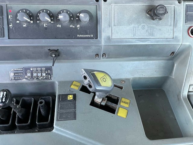 2000 valtra valmet 8350 hi-tech vierwielaangedreven landbouwtractor - afbeelding 24 van  32