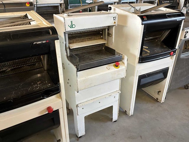 2000 vlb broodsnijmachine - afbeelding 1 van  4