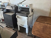 2000 vlb broodsnijmachine - afbeelding 1 van  2