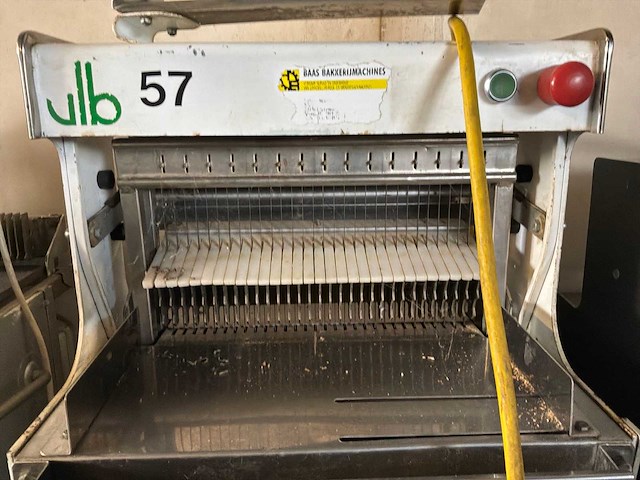 2000 vlb broodsnijmachine - afbeelding 1 van  2