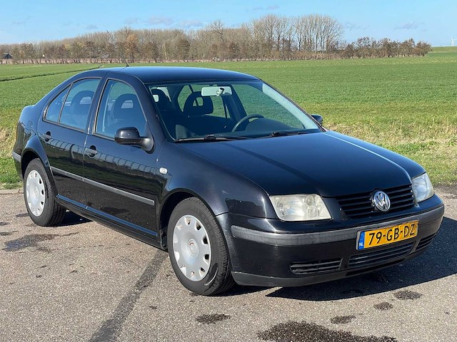 2000 volkswagen bora 1.6 trendline personenauto - afbeelding 3 van  10