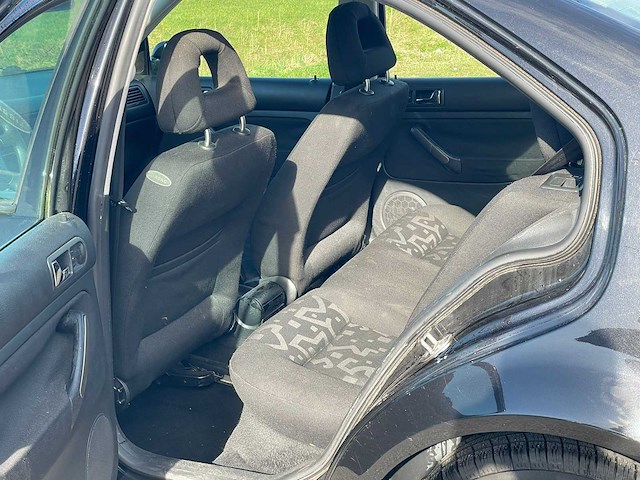 2000 volkswagen bora 1.6 trendline personenauto - afbeelding 9 van  10