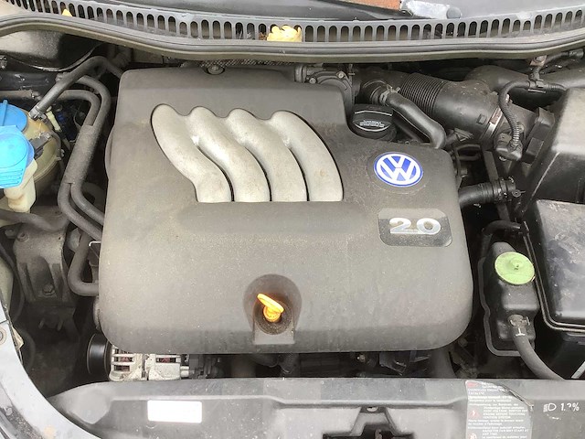 2000 volkswagen new beetle 2.0 highline personenauto - afbeelding 2 van  13