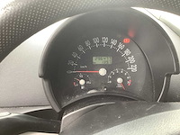 2000 volkswagen new beetle 2.0 highline personenauto - afbeelding 4 van  13