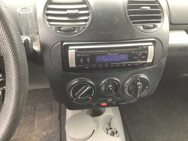 2000 volkswagen new beetle 2.0 highline personenauto - afbeelding 5 van  13