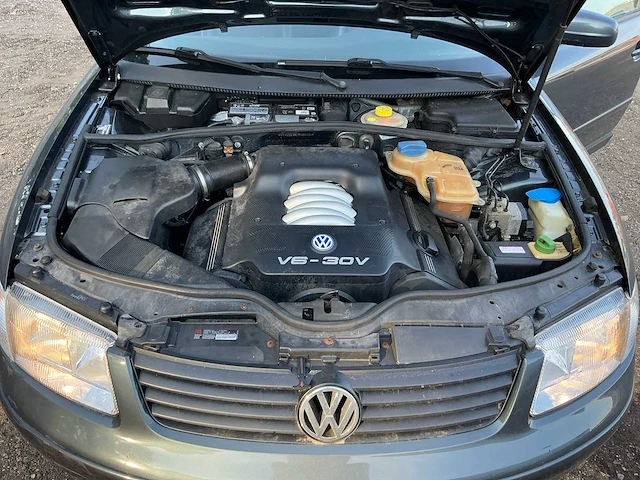 2000 volkswagen passat variant 2.8 v6 highline 4m personenauto - afbeelding 35 van  43