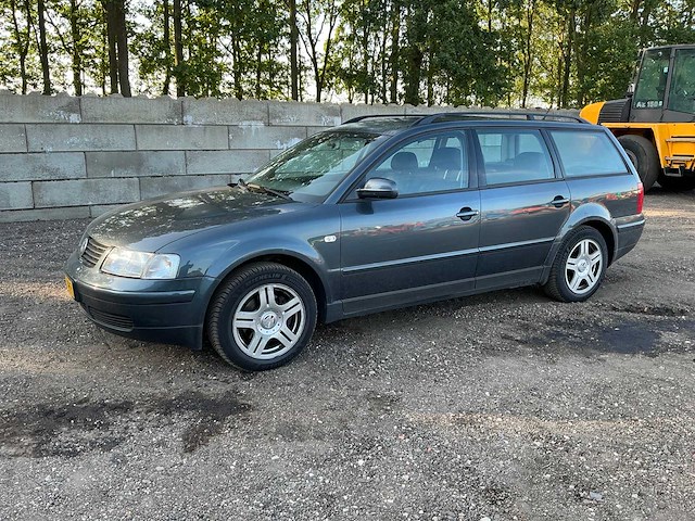 2000 volkswagen passat variant 2.8 v6 highline 4m personenauto - afbeelding 1 van  43
