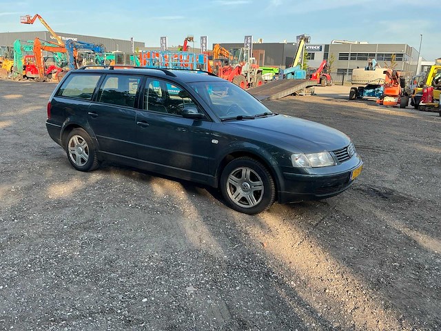 2000 volkswagen passat variant 2.8 v6 highline 4m personenauto - afbeelding 41 van  43