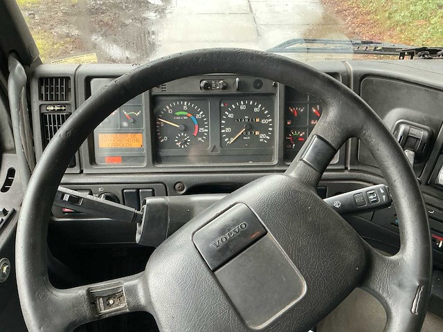 2000 volvo 310fm 7 vrachtwagen - afbeelding 3 van  36