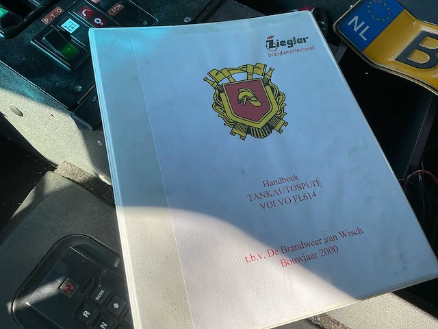 2000 volvo fl614-42r-t brandweerwagen - afbeelding 25 van  64