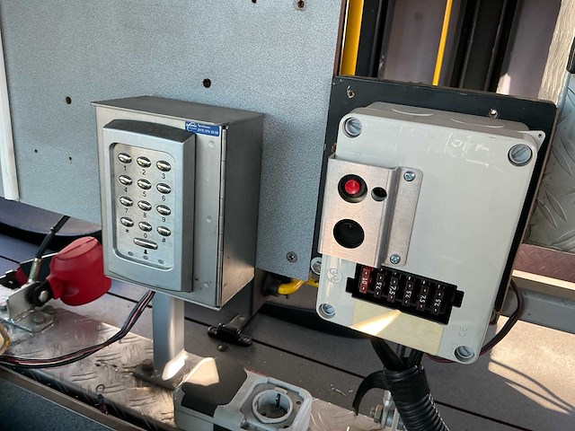 2000 volvo fl614-42r-t brandweerwagen - afbeelding 28 van  64