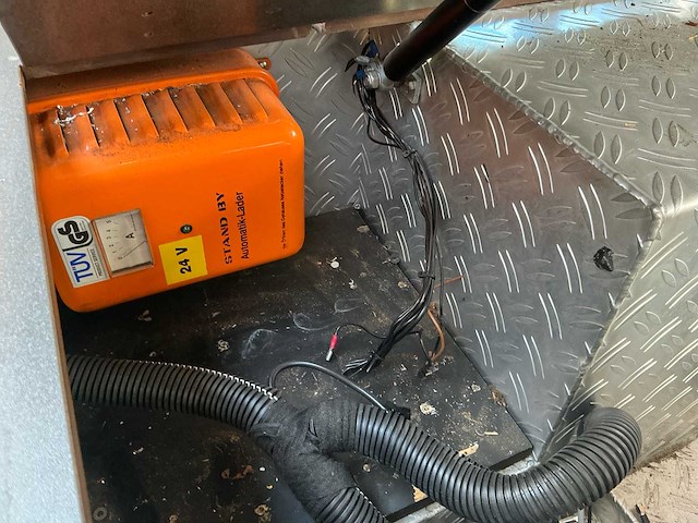 2000 volvo fl614-42r-t brandweerwagen - afbeelding 37 van  64