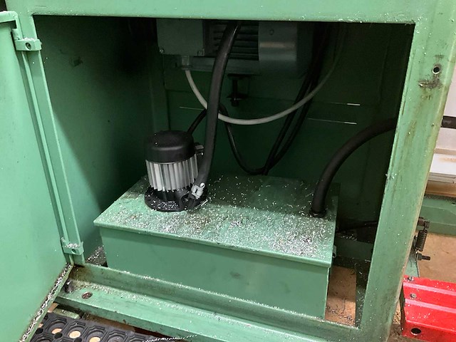 2000 zmm hu 310 vac universele draaibank - afbeelding 3 van  19