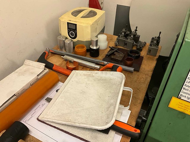 2000 zmm hu 310 vac universele draaibank - afbeelding 9 van  19