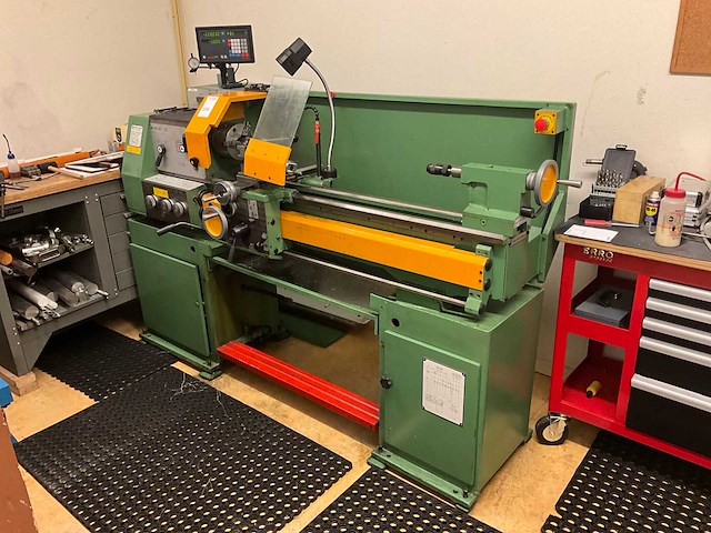 2000 zmm hu 310 vac universele draaibank - afbeelding 1 van  19