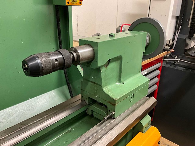 2000 zmm hu 310 vac universele draaibank - afbeelding 16 van  19