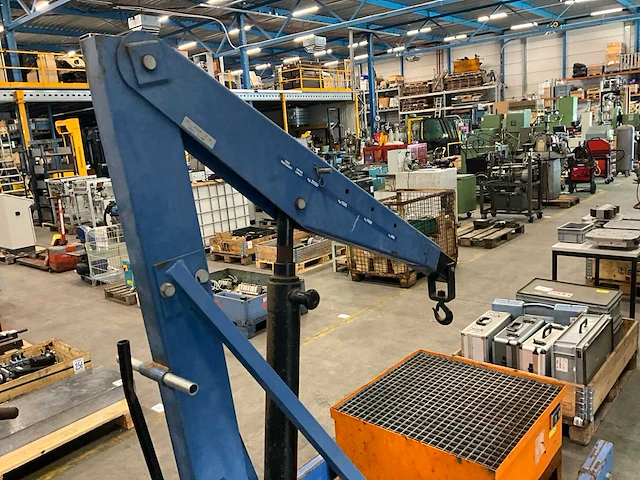 2000kg werkplaatskraan - afbeelding 2 van  5