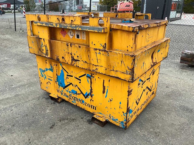 2000l brandstoftank - afbeelding 8 van  9