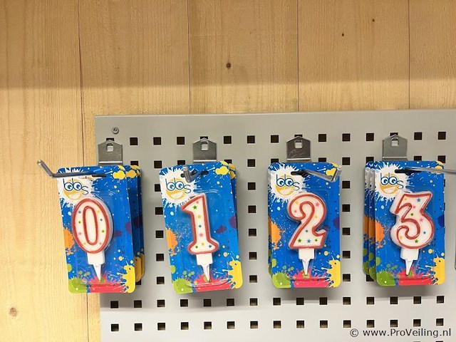 2000x verjaardagskaars - mixpartij - afbeelding 2 van  2