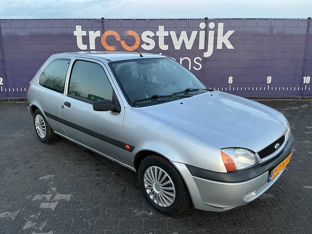 2001 - ford - fiesta - 1.3-8v classic - personenauto - afbeelding 2 van  10