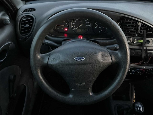 2001 - ford - fiesta - 1.3-8v classic - personenauto - afbeelding 9 van  10